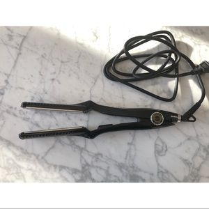 Titanium Ionic 1.5” Flat Iron Barbar 2600